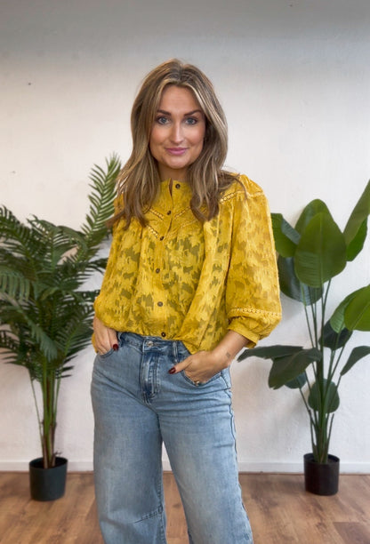 Luchtige blouse met structuur geel