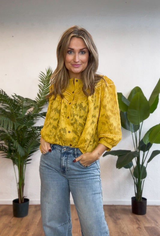 Luchtige blouse met structuur geel
