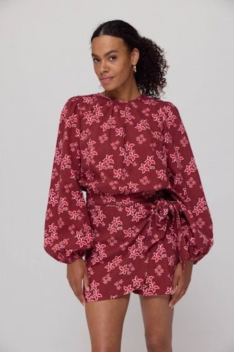 Emila skort pink star wine berry
