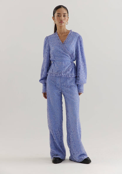 Coby lace blouse icy blue
