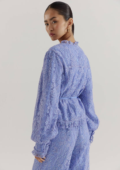 Coby lace blouse icy blue
