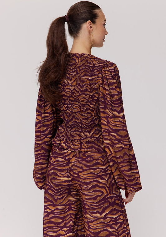 Elin top trashy tiger