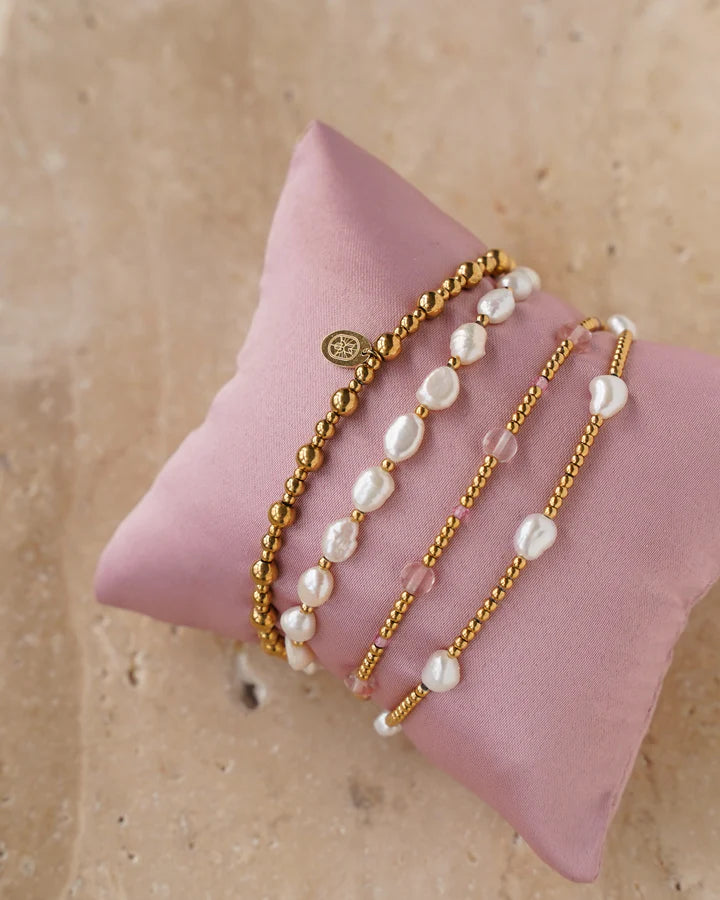 Pearl party armband 210204