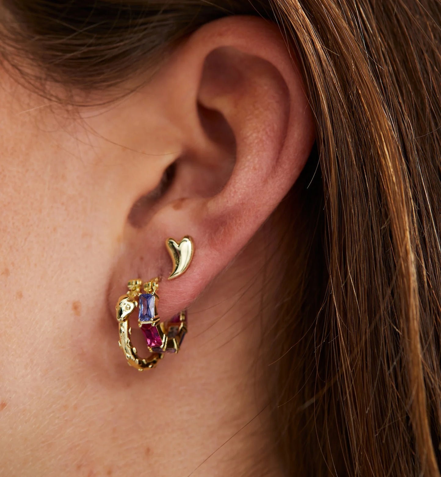 Single Groovy Heart Stud Earring gold plated (per stuk)