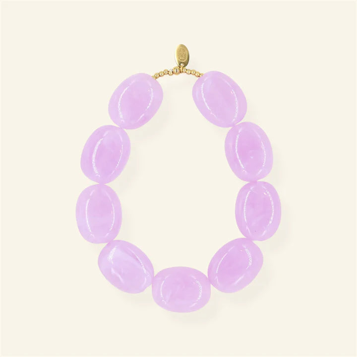 Lots of lilac armband