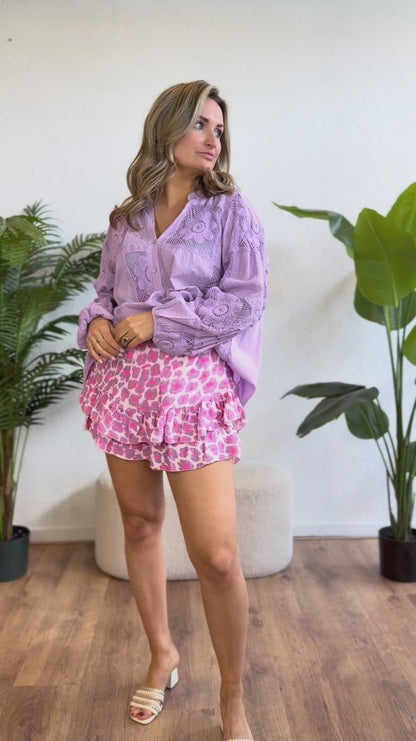 Lila blouse embroidery